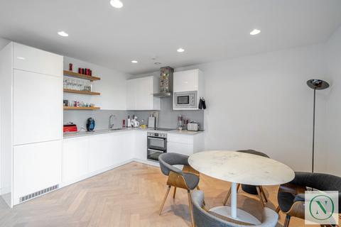 3 bedroom apartment for sale, Bell Foundry Close, Croydon, CR0