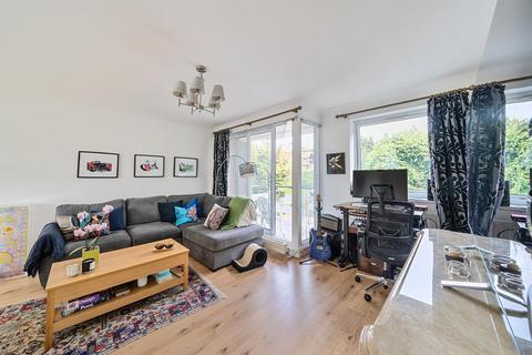 22 White House Drive, Stanmore, HA7 4NQ