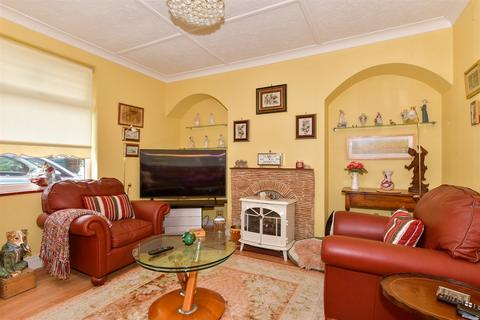 2 bedroom detached bungalow for sale, Gravesend Road, Wrotham TN15