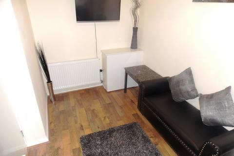 122 Bruce Road, London, E3 3EU