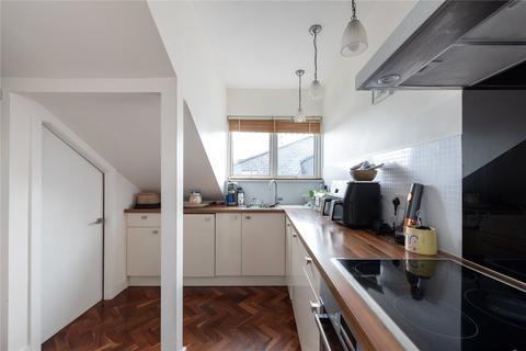 3 bedroom apartment for sale, Belsize Park Gardens, London, NW3