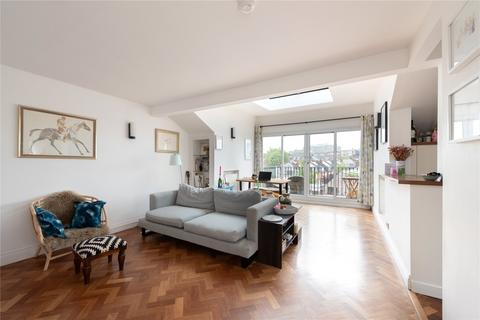 3 bedroom apartment for sale, Belsize Park Gardens, London, NW3