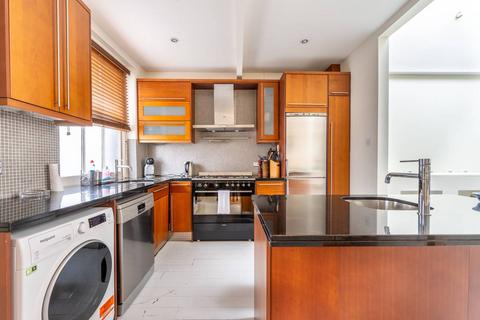 2 bedroom flat to rent, Kensington Gardens Square, Notting Hill, London, W2