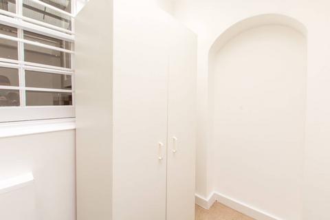 2 bedroom mews to rent, Ryders Terrace, St John's Wood, London, NW8