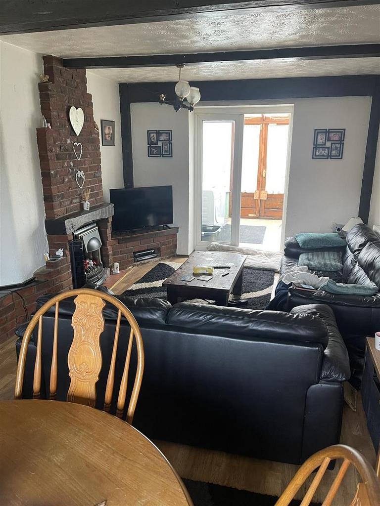 Living Room.JPEG