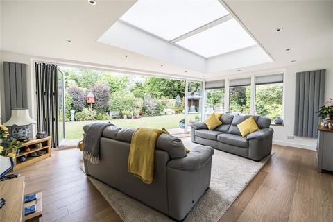 2 Culross Close, Cheltenham, GL50 4NF