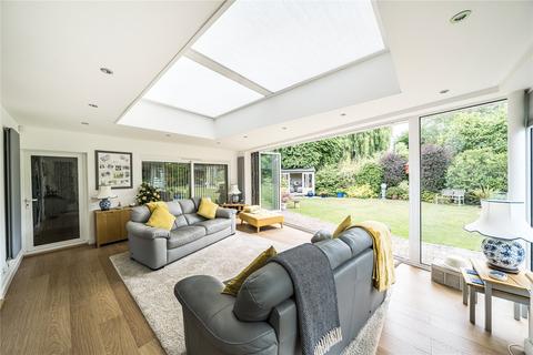 2 Culross Close, Cheltenham, GL50 4NF