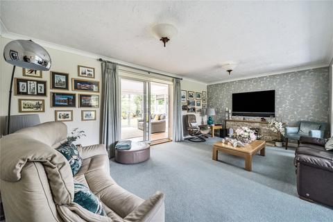 2 Culross Close, Cheltenham, GL50 4NF