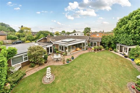 2 Culross Close, Cheltenham, GL50 4NF