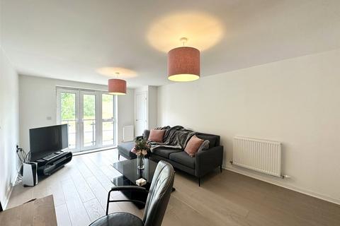 1 bedroom flat for sale, Lett Lane, Castle Hill, Ebbsfleet Valley, Swanscombe, DA10