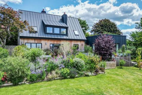 3 bedroom detached house for sale, With Beautiful Panoramic Views in Goudhurst