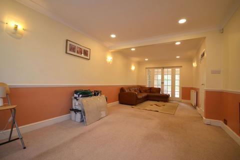 4 bedroom semi-detached house for sale, Bellamy Drive, Stanmore, HA7