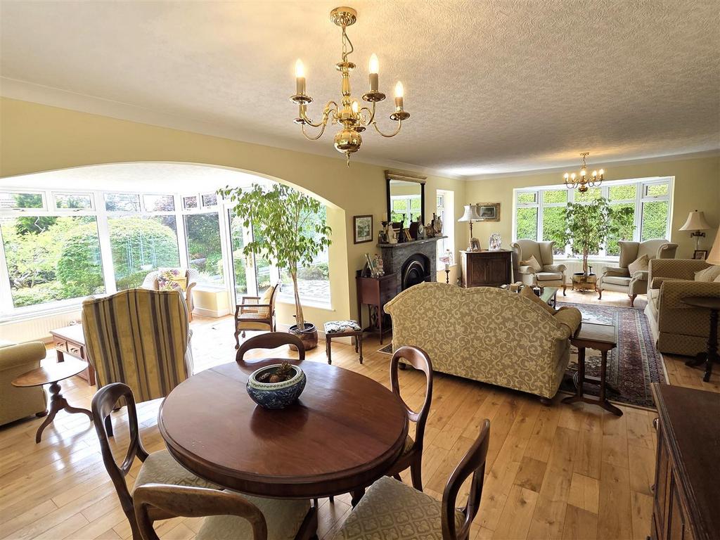 Lounge with dining area