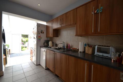 5 bedroom semi-detached house for sale, Vernon Drive, Stanmore, HA7