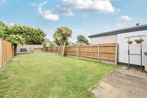 20 Fernhurst Road, Ashford, TW15 1AH