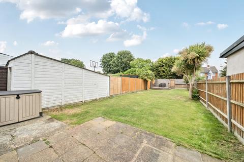 20 Fernhurst Road, Ashford, TW15 1AH