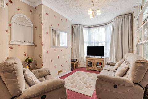 2 bedroom house for sale, Humberstone Road, Plaistow