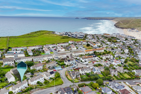 24 Fuller Road, Perranporth, TR6 0EE