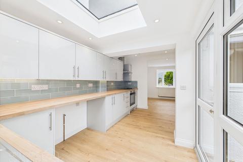 24 Fuller Road, Perranporth, TR6 0EE
