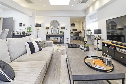 3 bedroom flat to rent, Kew Bridge Road, Brentford, TW8