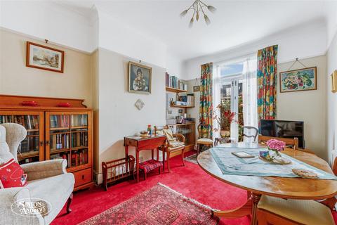 3 bedroom terraced house for sale, Weymouth Avenue, Ealing