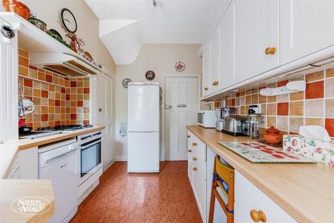 3 bedroom terraced house for sale, Weymouth Avenue, Ealing