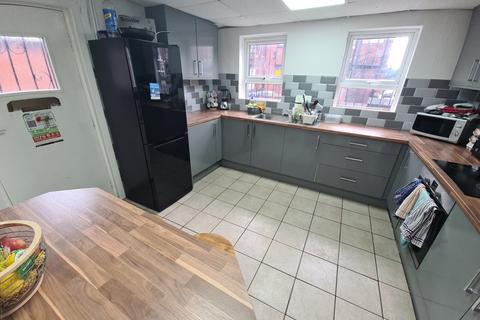 7 bedroom house to rent, Delph Lane, Leeds LS6