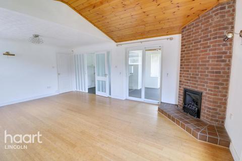 3 bedroom detached bungalow for sale, Windsor Close, Sudbrooke