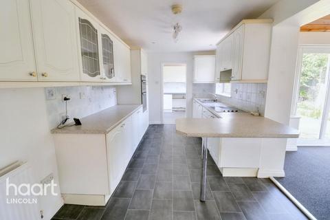 3 bedroom detached bungalow for sale, Windsor Close, Sudbrooke