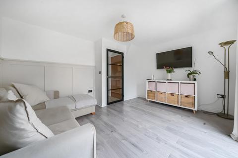 3 bedroom end of terrace house for sale, The Oaks, Oxfordshire OX18