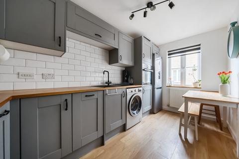 3 bedroom end of terrace house for sale, The Oaks, Oxfordshire OX18