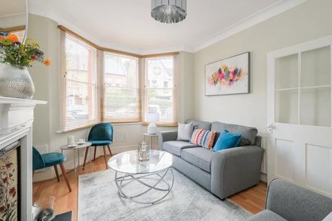 1 bedroom flat to rent, Carr Road, Walthamstow E17