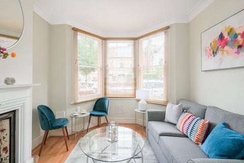 1 bedroom flat to rent, Carr Road, Walthamstow E17