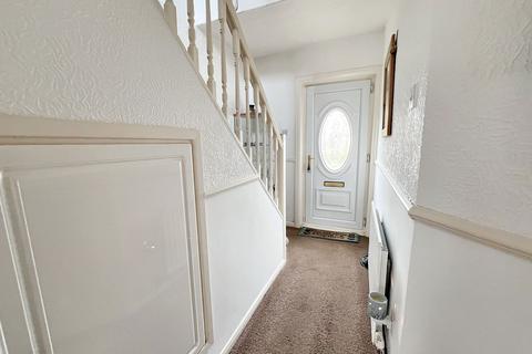 2 bedroom semi-detached house for sale, Farne Road, Forest Hall, Newcastle upon Tyne, Tyne and Wear, NE12 9DY