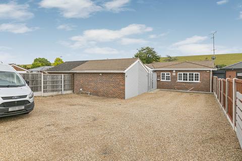 3 bedroom detached bungalow for sale, Coppermill Road, Staines-upon-thames, TW19