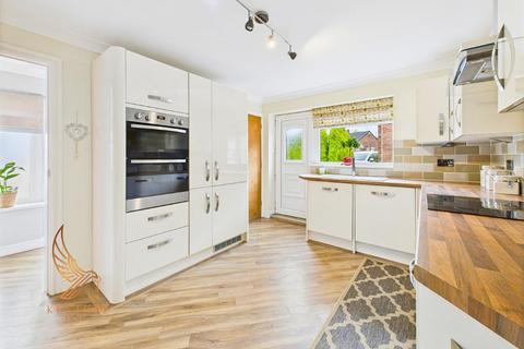 3 bedroom detached bungalow for sale, Pendennis Avenue, South Elmsall WF9