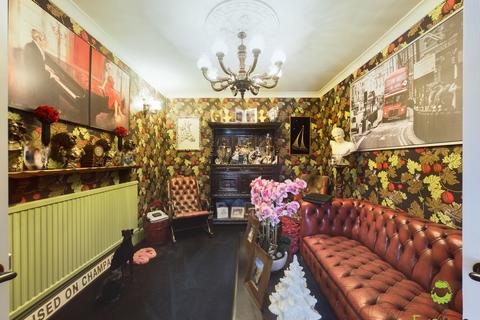 13 Verdun Road, London, SE18 2AN