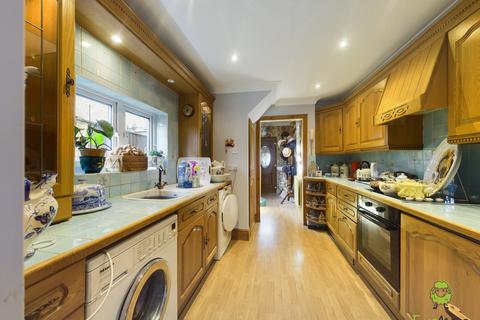 13 Verdun Road, London, SE18 2AN