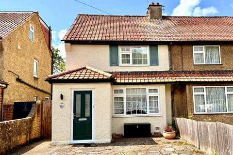 65 Taylor Road, Ashtead, KT21 2HZ