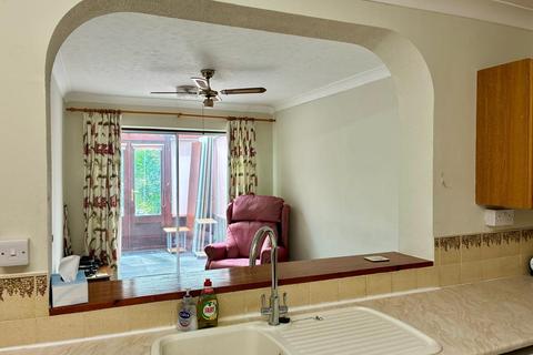 65 Taylor Road, Ashtead, KT21 2HZ