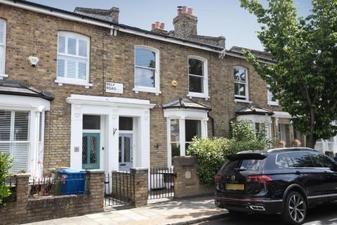3 Relf Road, London, SE15 4JS