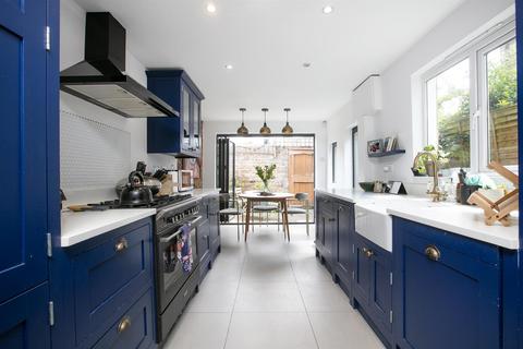 3 Relf Road, London, SE15 4JS