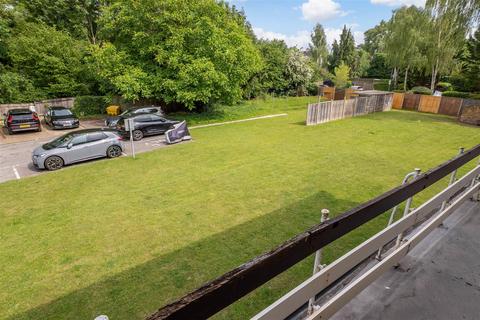 2 bedroom apartment for sale, Albion Road, Sutton