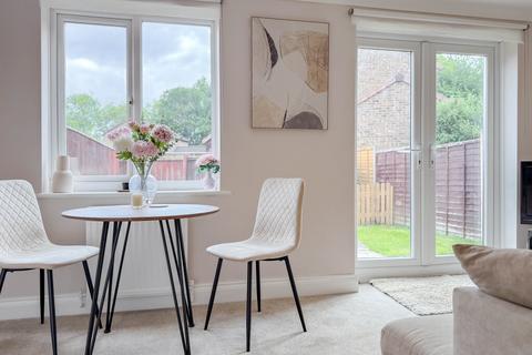 18 Beechfield, Coulby Newham, Middlesbrough, TS8 0TY