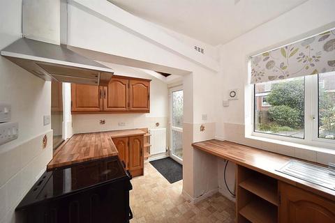 2 bedroom terraced house to rent, Peel Street, Macclesfield, Cheshire, SK11 8BL