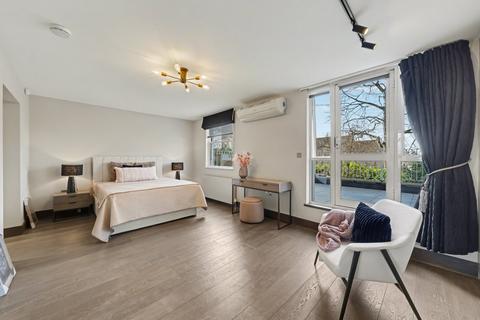 undefined, Court Close, St John's Wood NW8