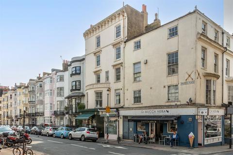 1 bedroom apartment for sale, Madeira Place, Brighton BN2