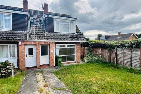 2 bedroom terraced house to rent, Helens Close, Gloucestershire GL51