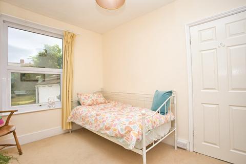 40 Pavilion Road, Folkestone, CT19 5RL