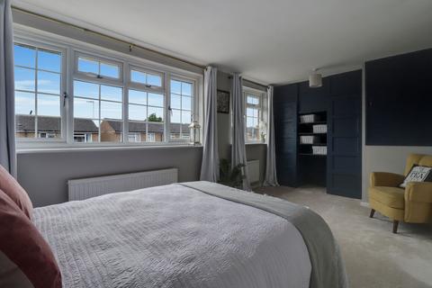 43 Foxwarren, Claygate, Esher, KT10 0JZ